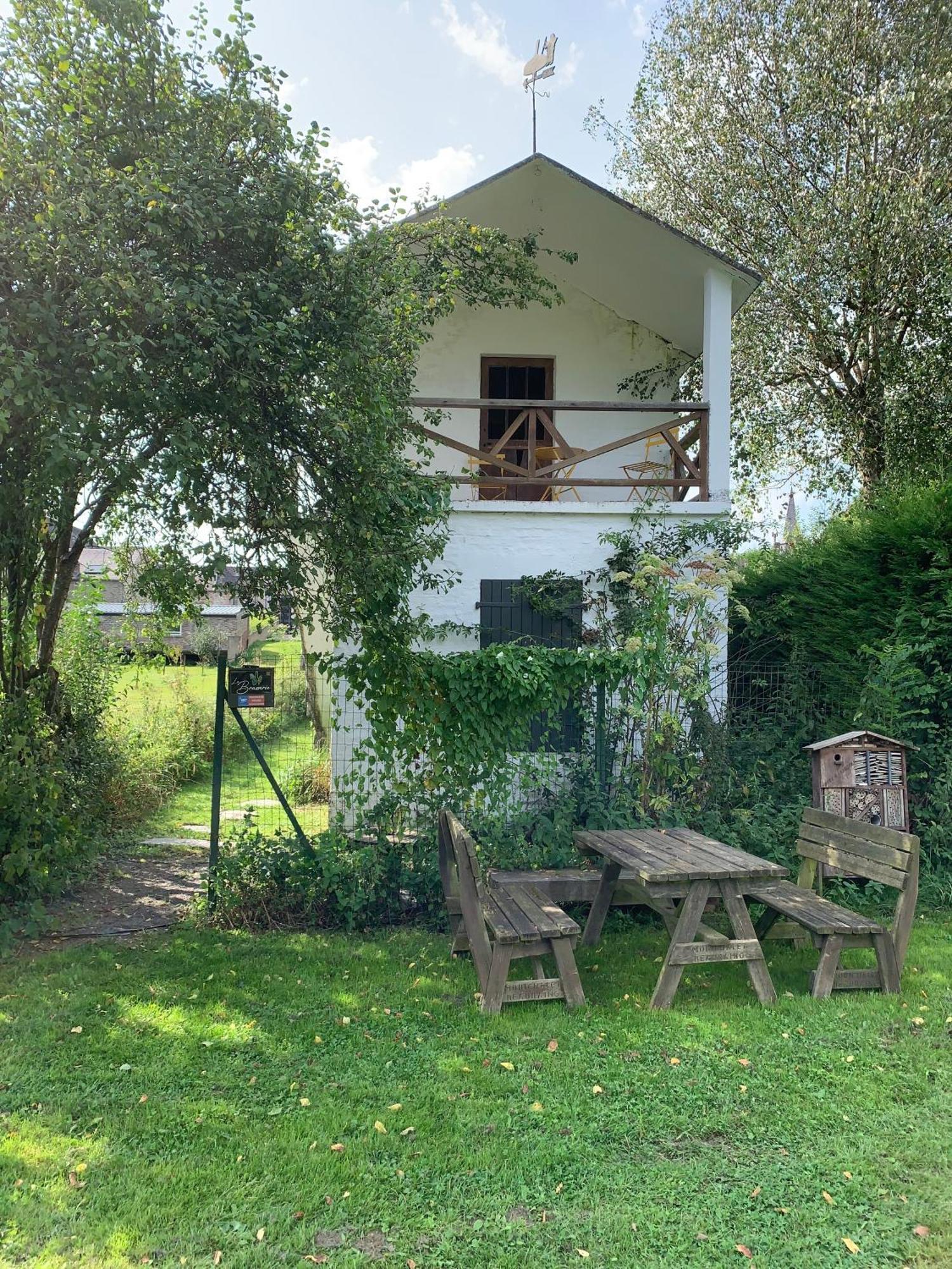 Les Gites De La Brasserie D'Aubrives La Malterie Et La Houblonniere Exterior foto